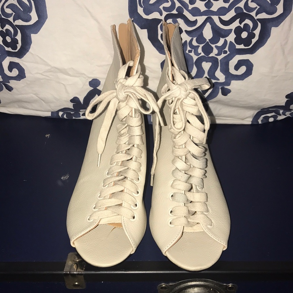 Deena & Ozzy Leather Lace Up Flats